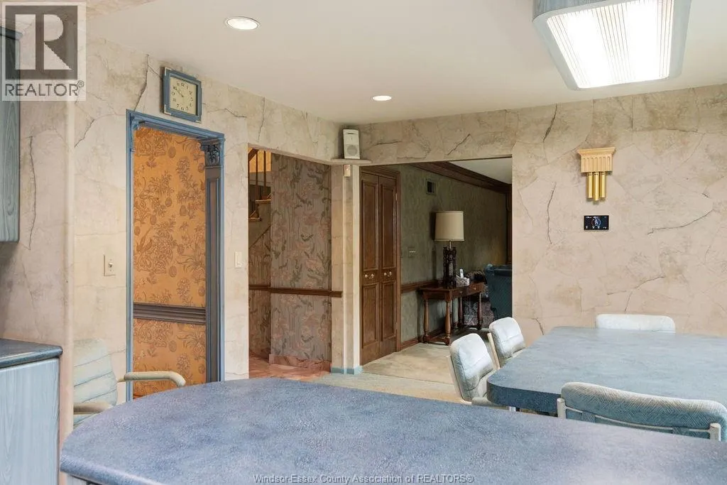 3590 HUNTINGTON AVENUE
