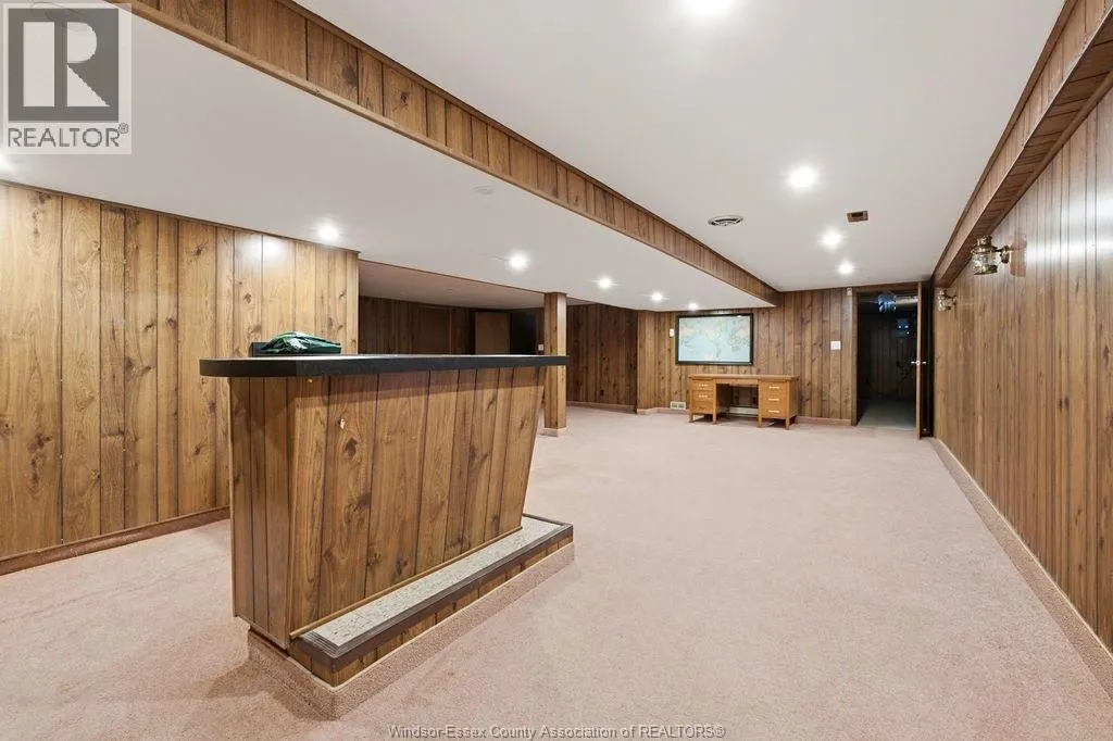 3590 HUNTINGTON AVENUE