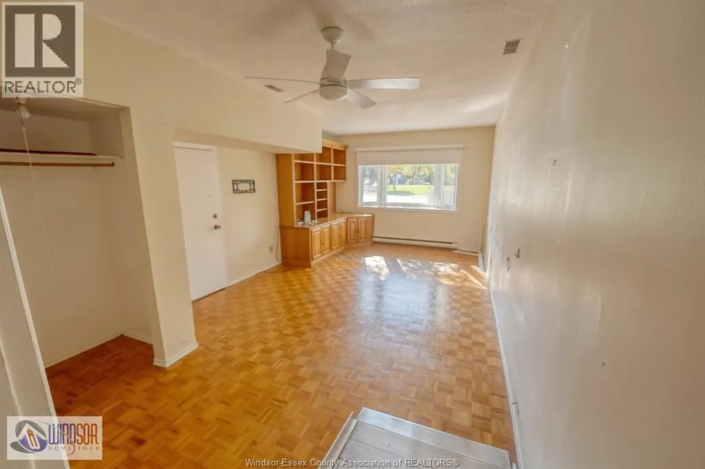9906 RIVERSIDE DRIVE East