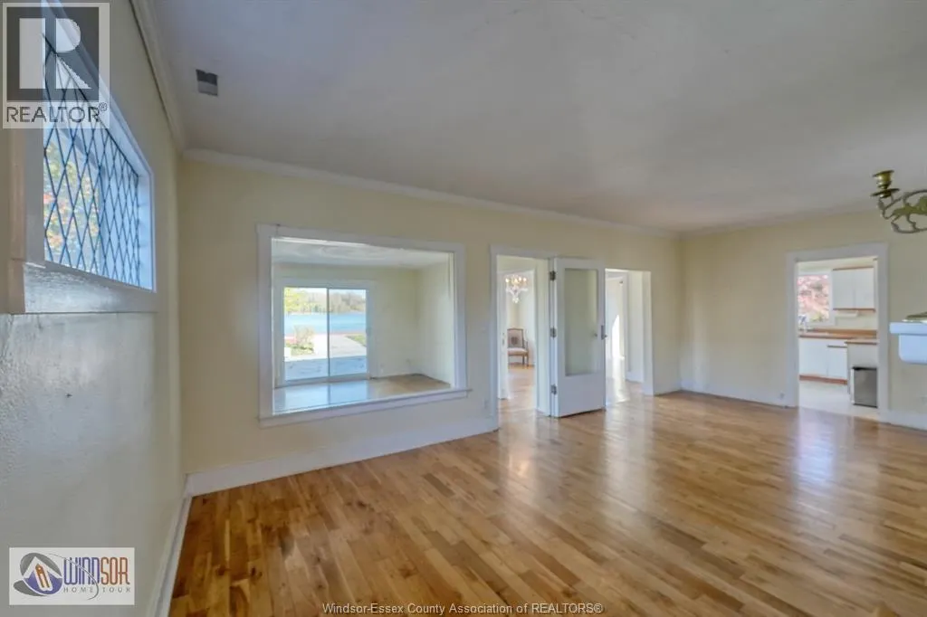 9906 RIVERSIDE DRIVE East