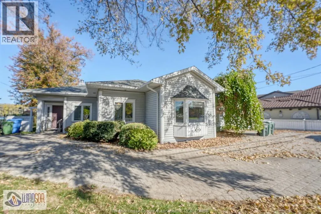 9906 RIVERSIDE DRIVE East