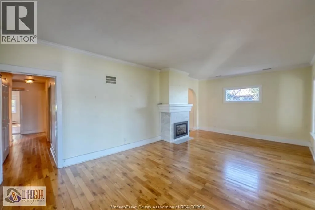 9906 RIVERSIDE DRIVE East