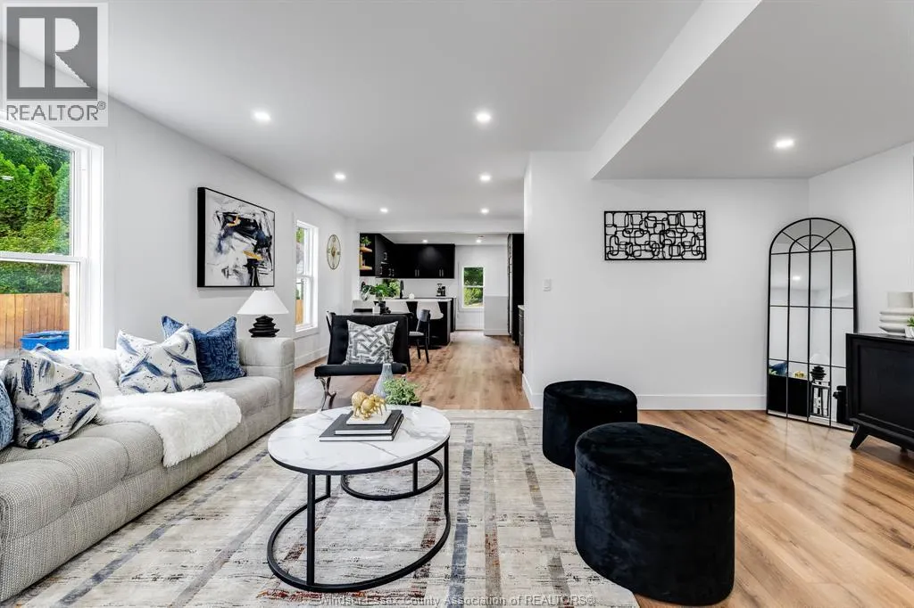 30 Askew STREET