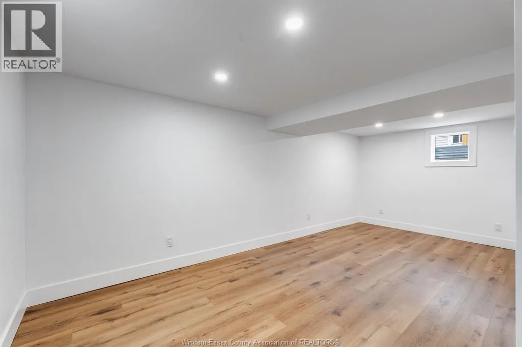 30 Askew STREET