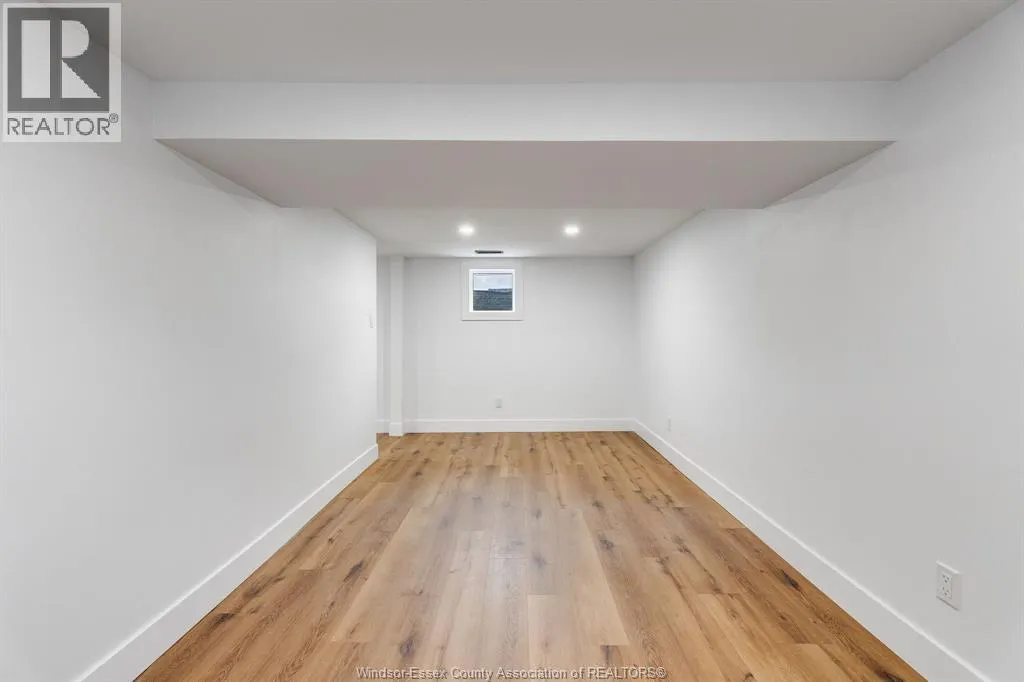 30 Askew STREET