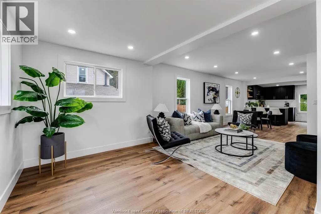 30 Askew STREET