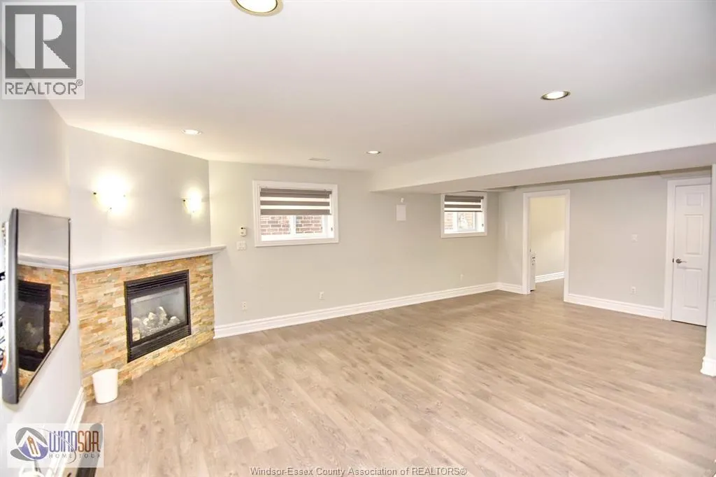 4759 PERIWINKLE CRESCENT Unit# UPPER UNIT A