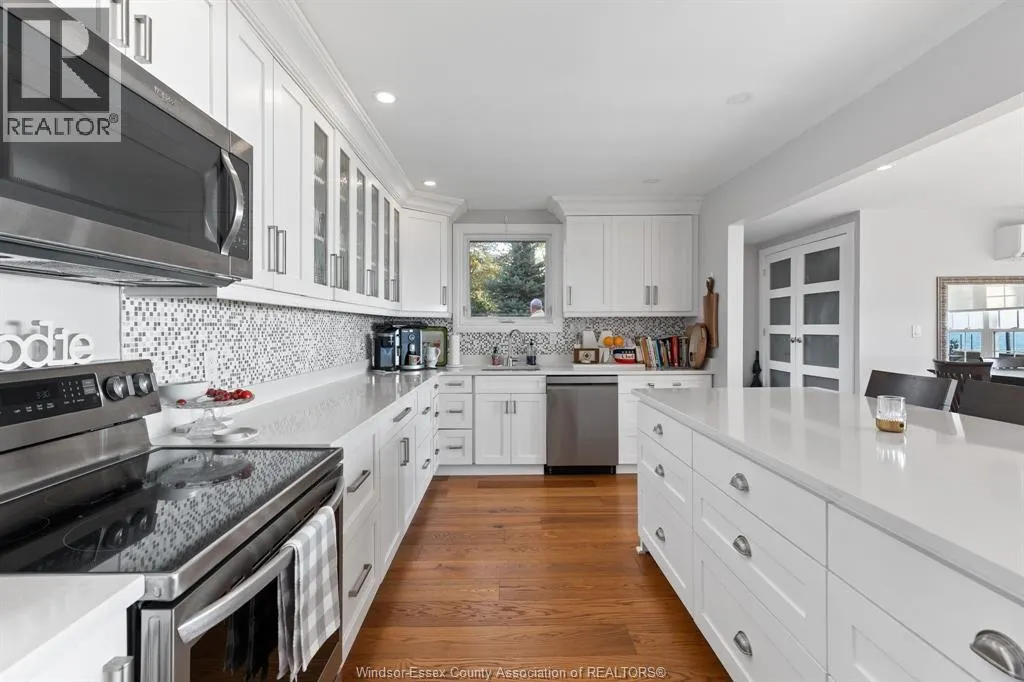 475 LAKECREST COURT