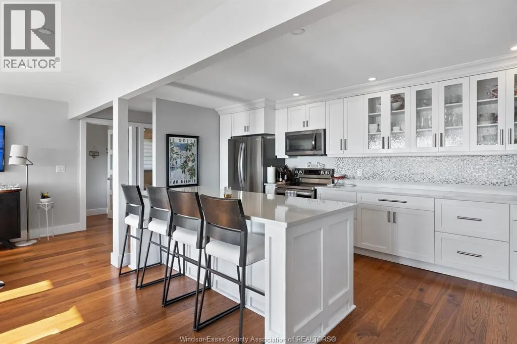 475 LAKECREST COURT