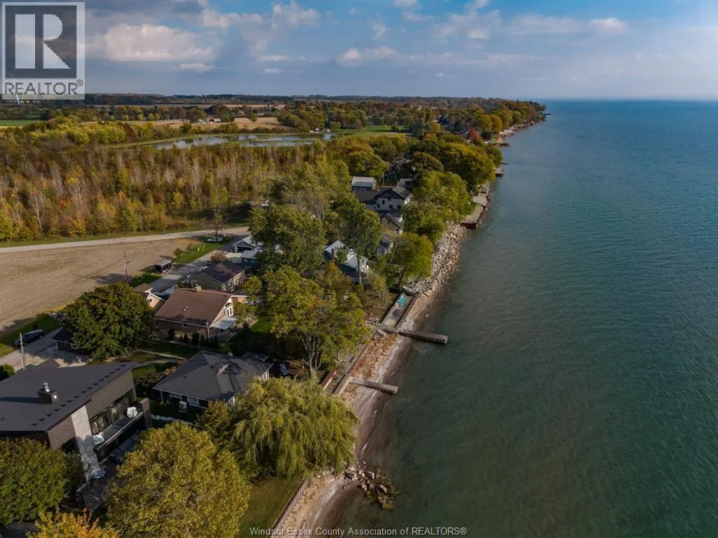 475 LAKECREST COURT