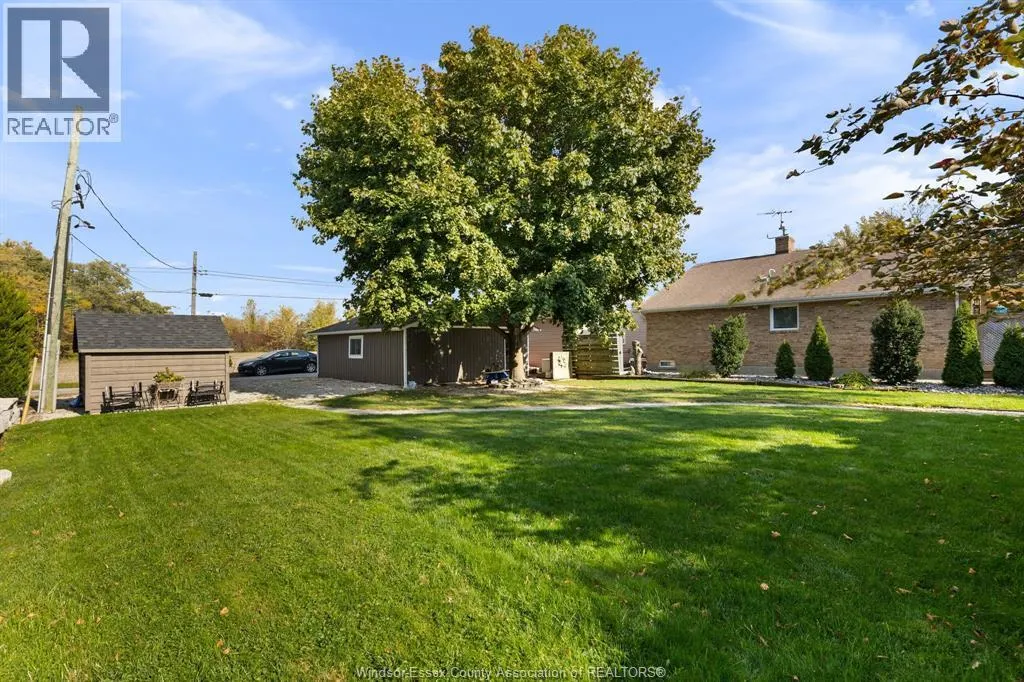 475 LAKECREST COURT