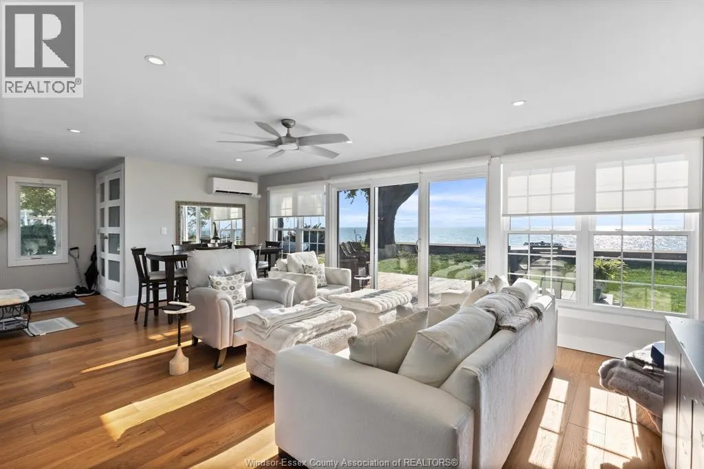 475 LAKECREST COURT