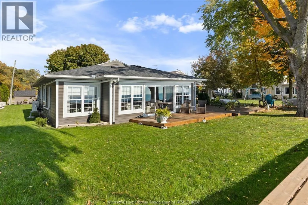 475 LAKECREST COURT
