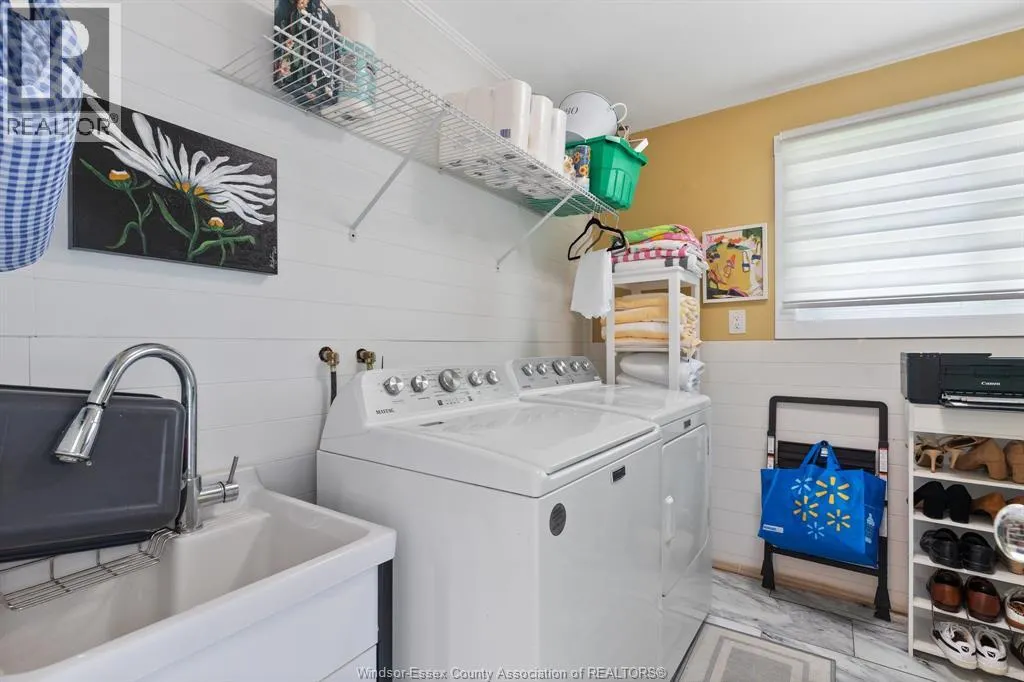 475 LAKECREST COURT