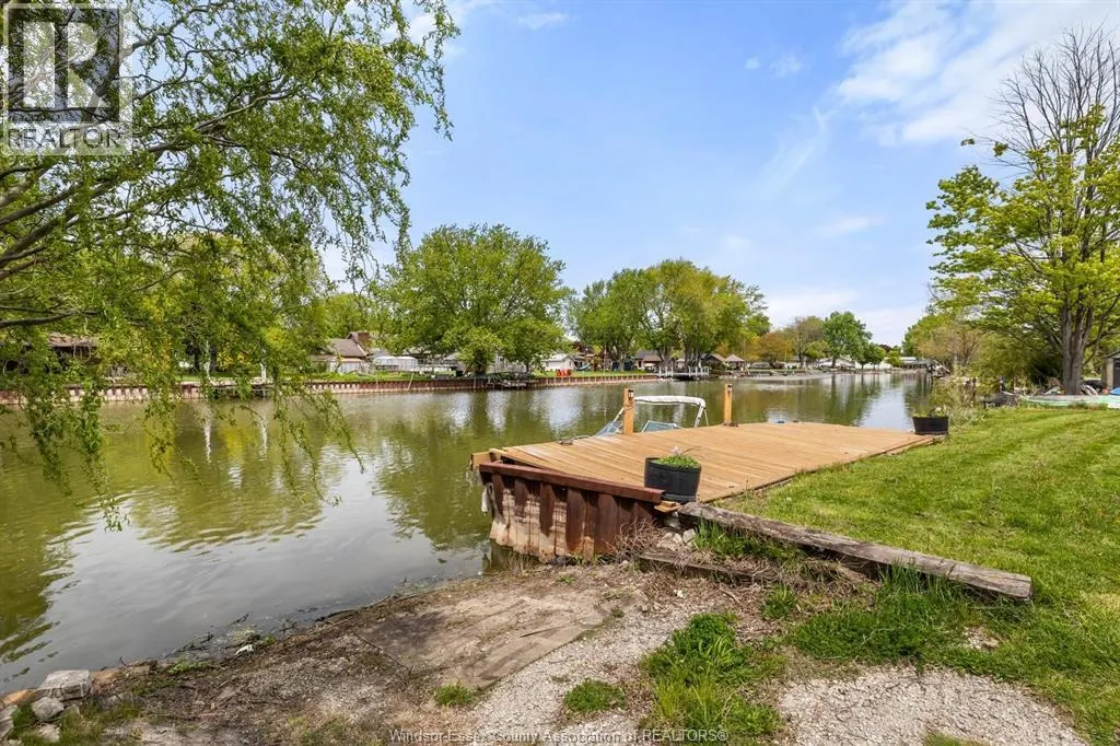 314 EAST RUSCOM RIVER Unit# LOWER