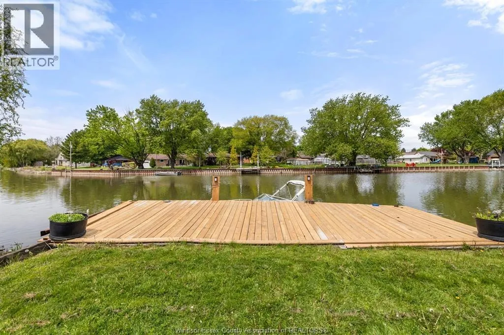 314 EAST RUSCOM RIVER Unit# LOWER