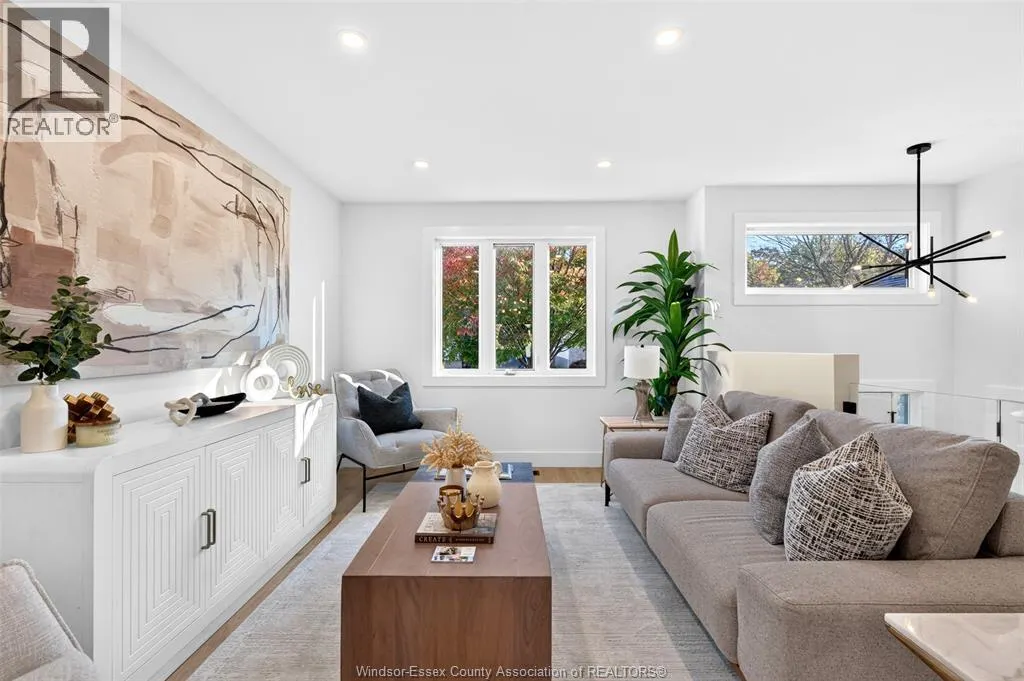 3720 Shinglecreek