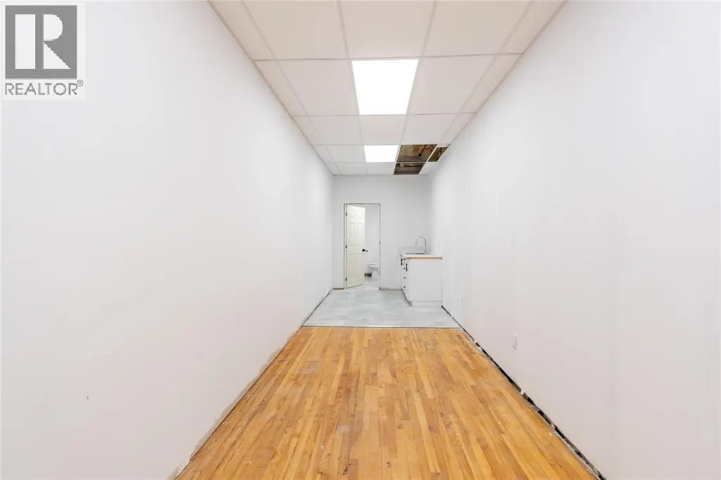 100 CHRISTINA STREET North Unit# A