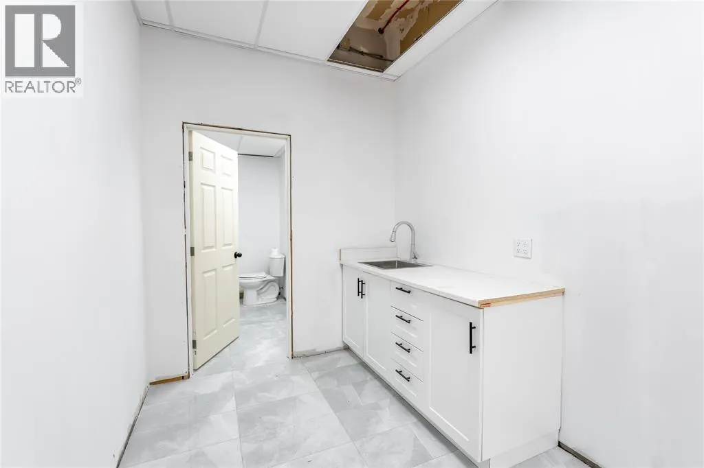 100 CHRISTINA STREET North Unit# A