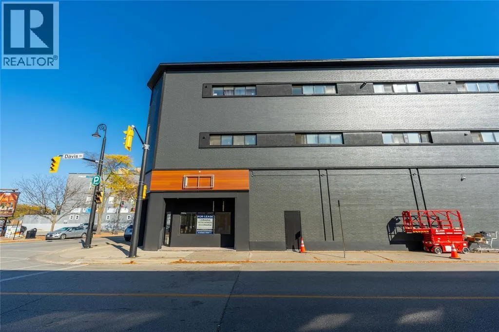 100 CHRISTINA STREET North Unit# A