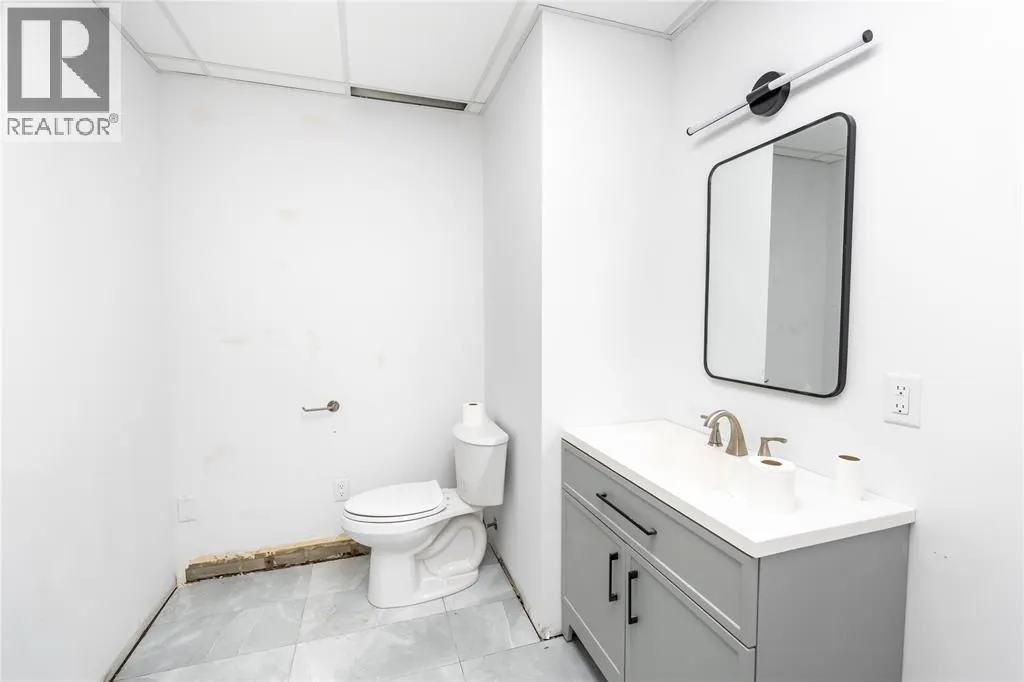 100 CHRISTINA STREET North Unit# A