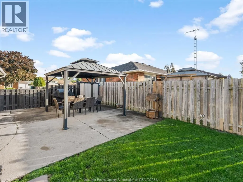 15 Ventnor AVENUE