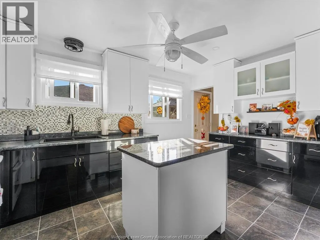 15 Ventnor AVENUE