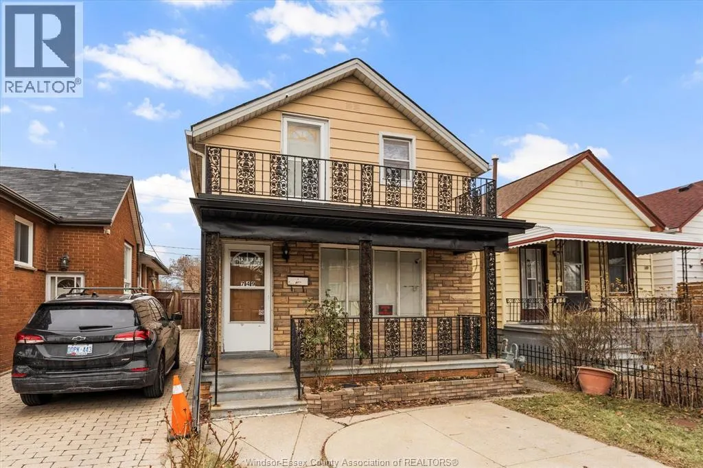 749 GLENGARRY AVENUE
