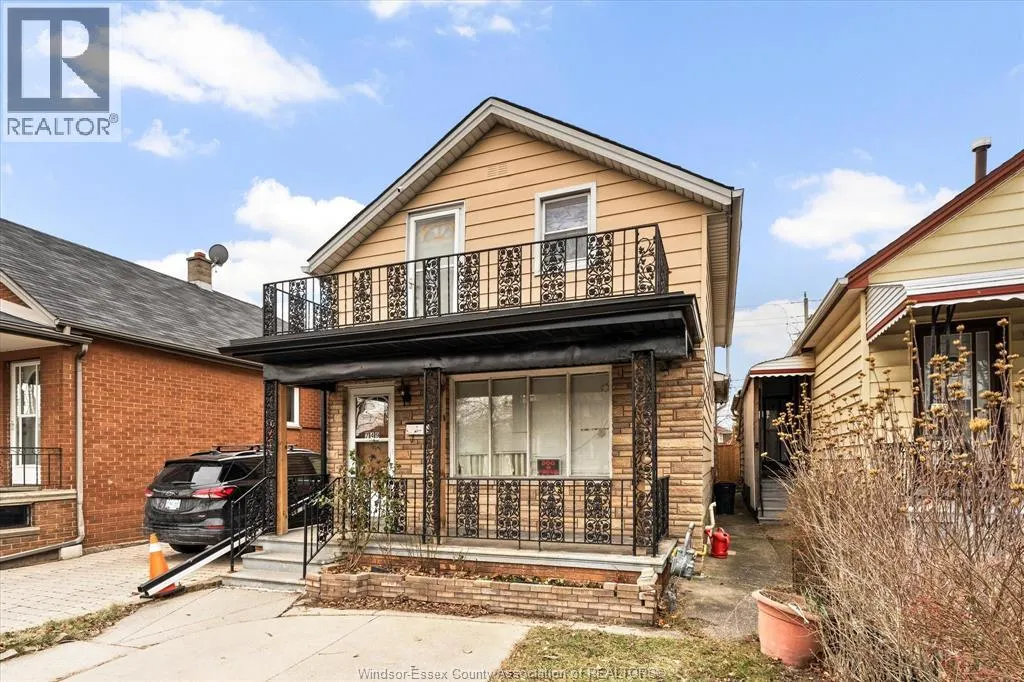 749 GLENGARRY AVENUE