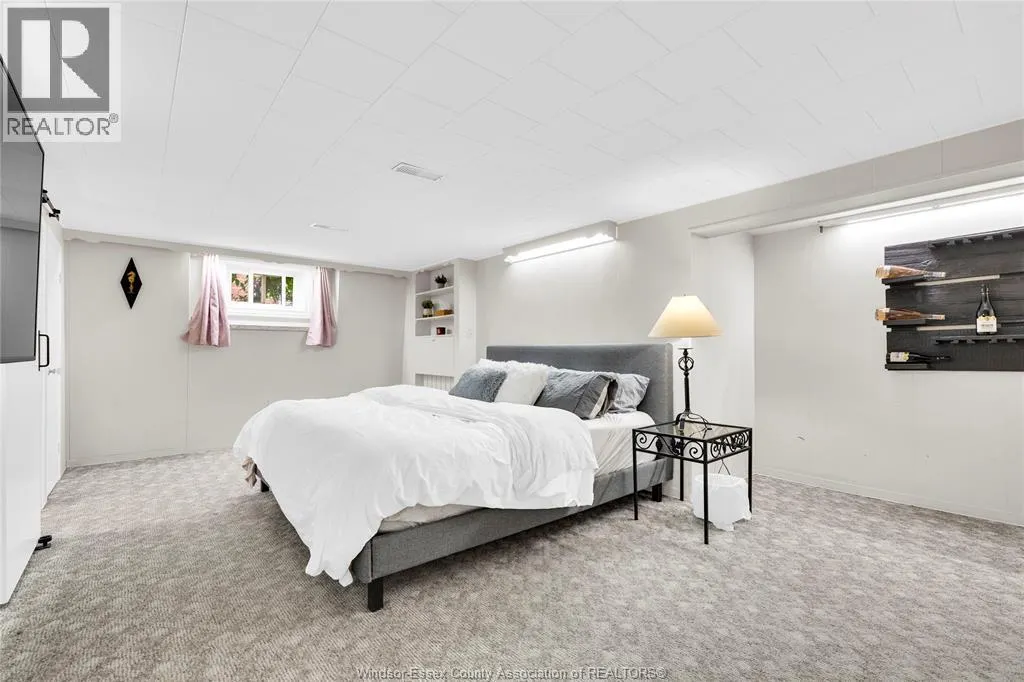 146 HURON
