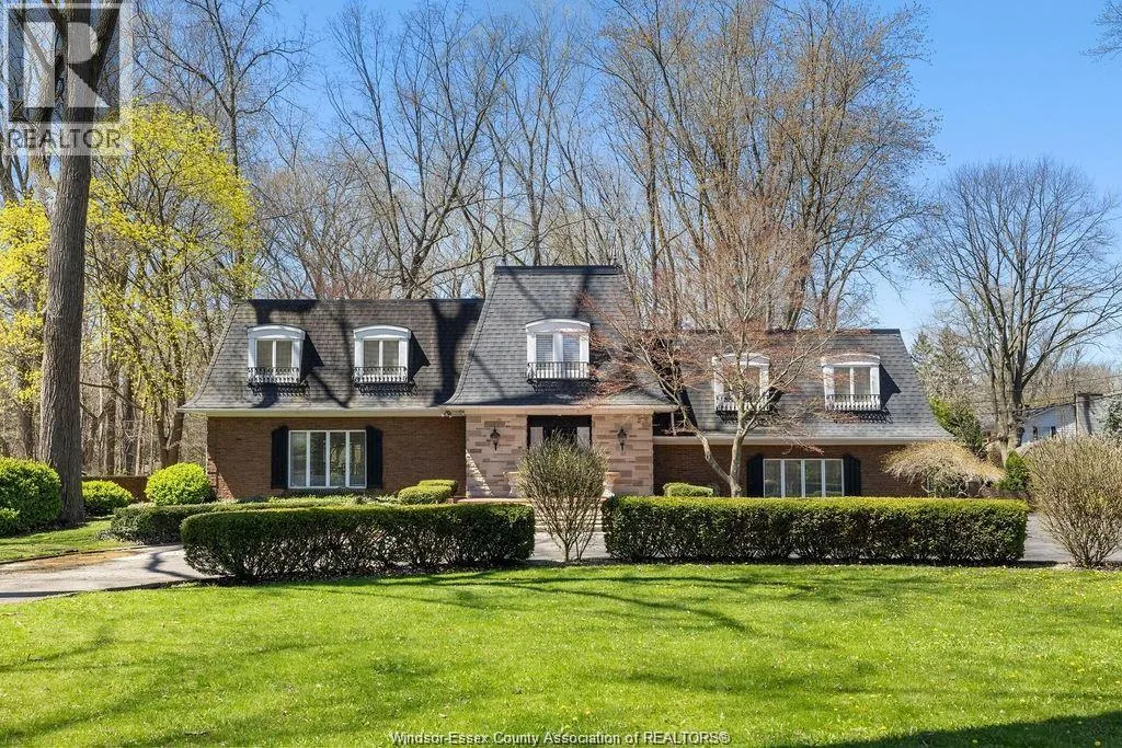 1255 TANGLEWOOD COURT