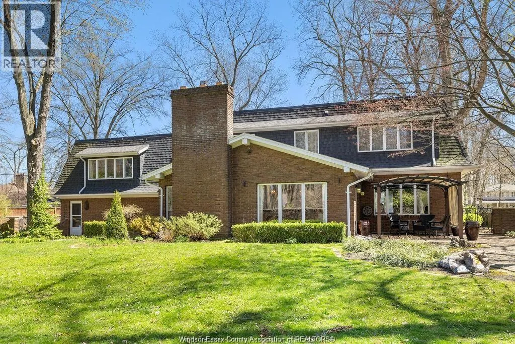 1255 TANGLEWOOD COURT