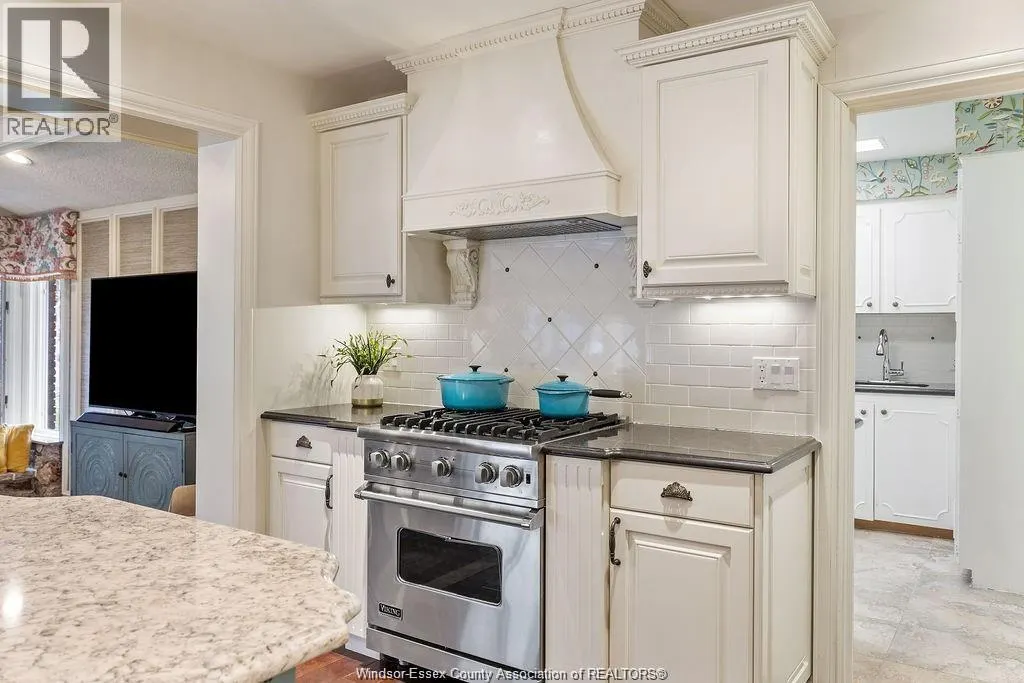 1255 TANGLEWOOD COURT