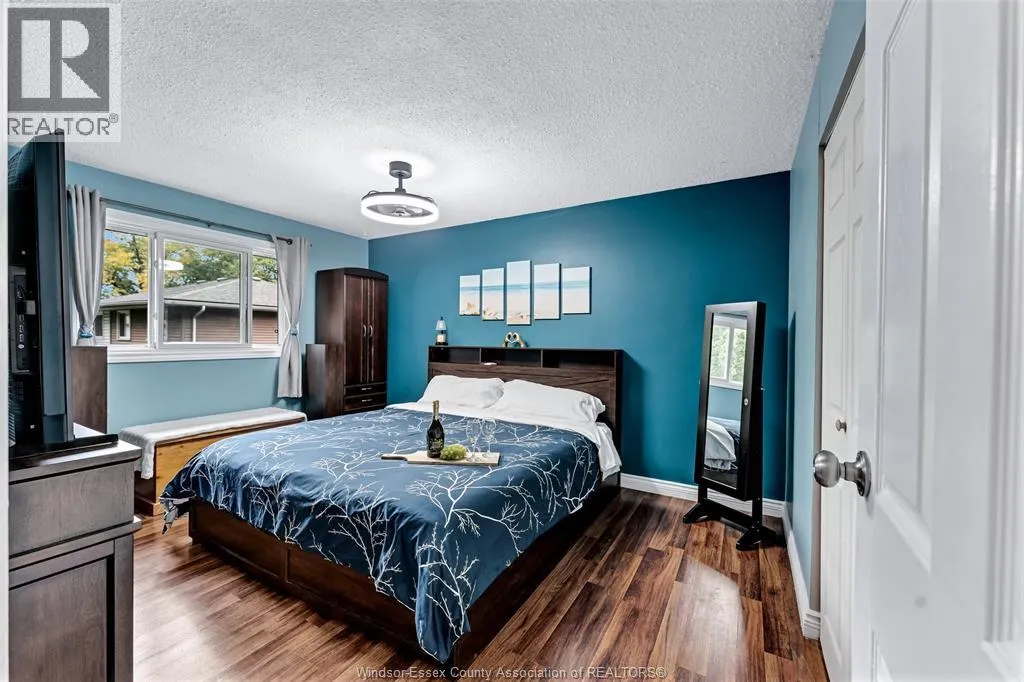 3090 FAIRLANE CRESCENT