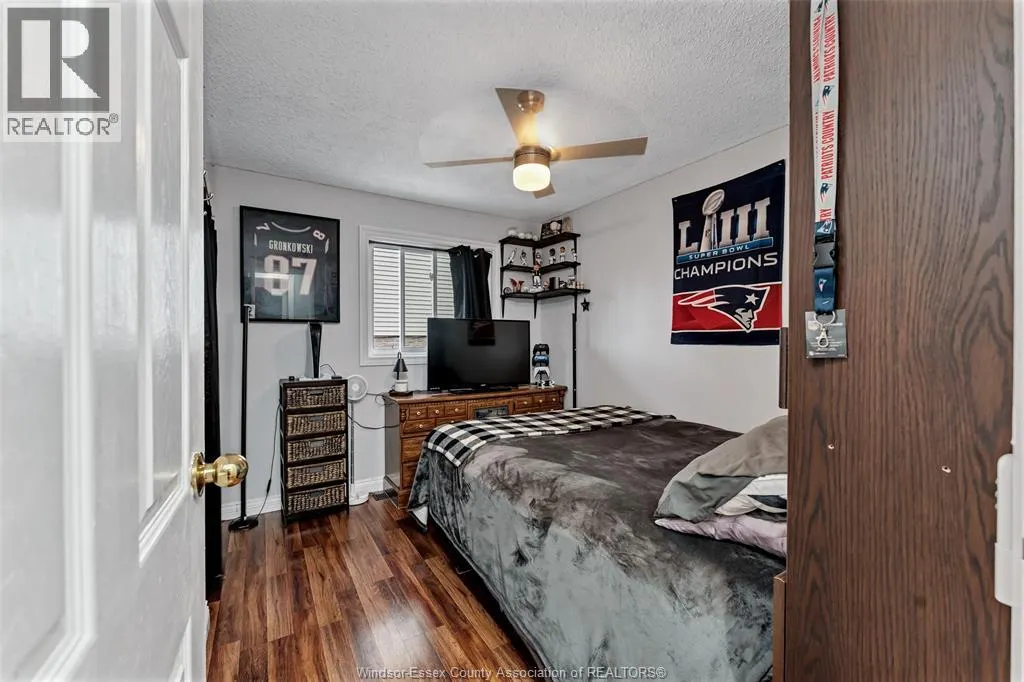3090 FAIRLANE CRESCENT