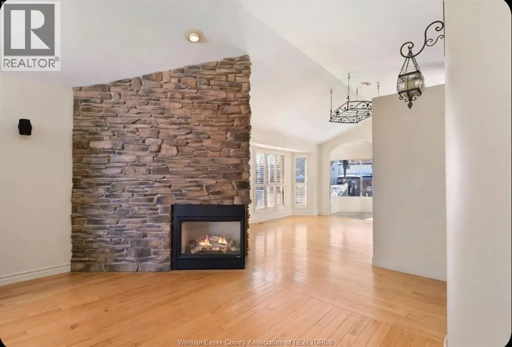 555 REVLAND DRIVE Unit# UPPER
