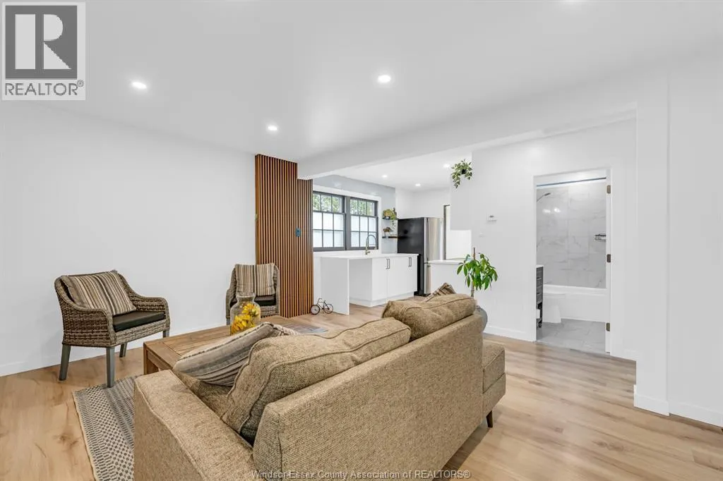 1086 BROCK STREET