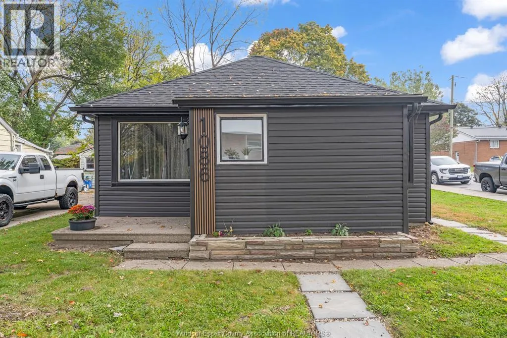 1086 BROCK STREET