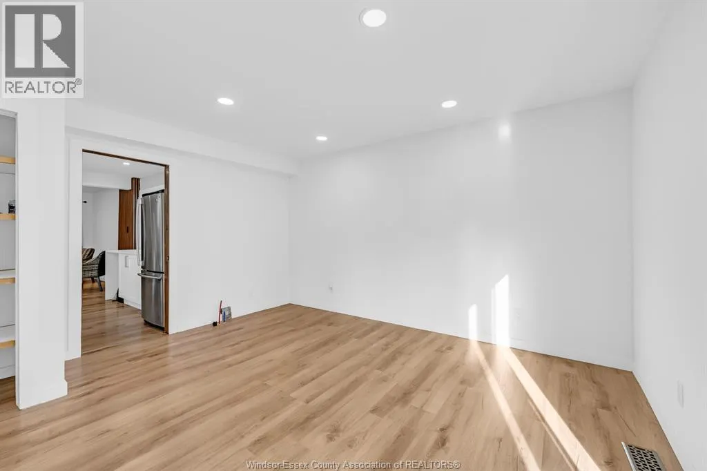 1086 BROCK STREET