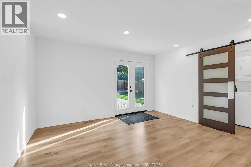 1086 BROCK STREET