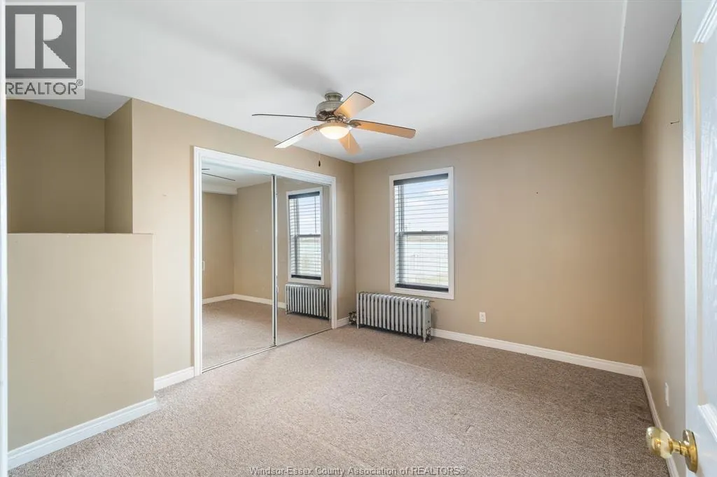 1441 RIVERSIDE DRIVE East