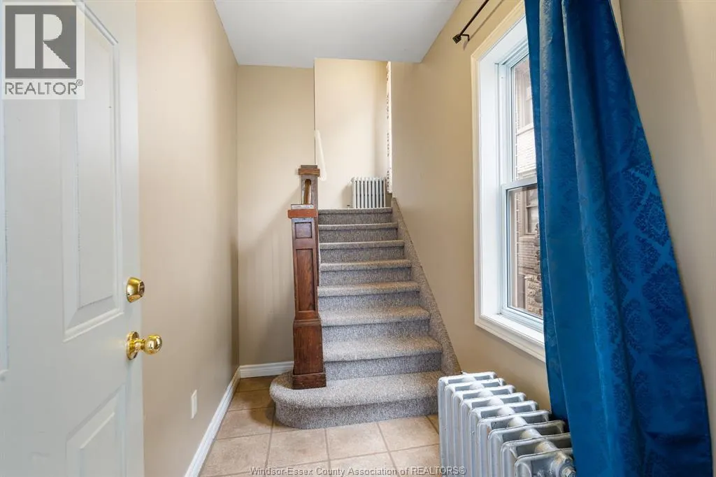 1441 RIVERSIDE DRIVE East