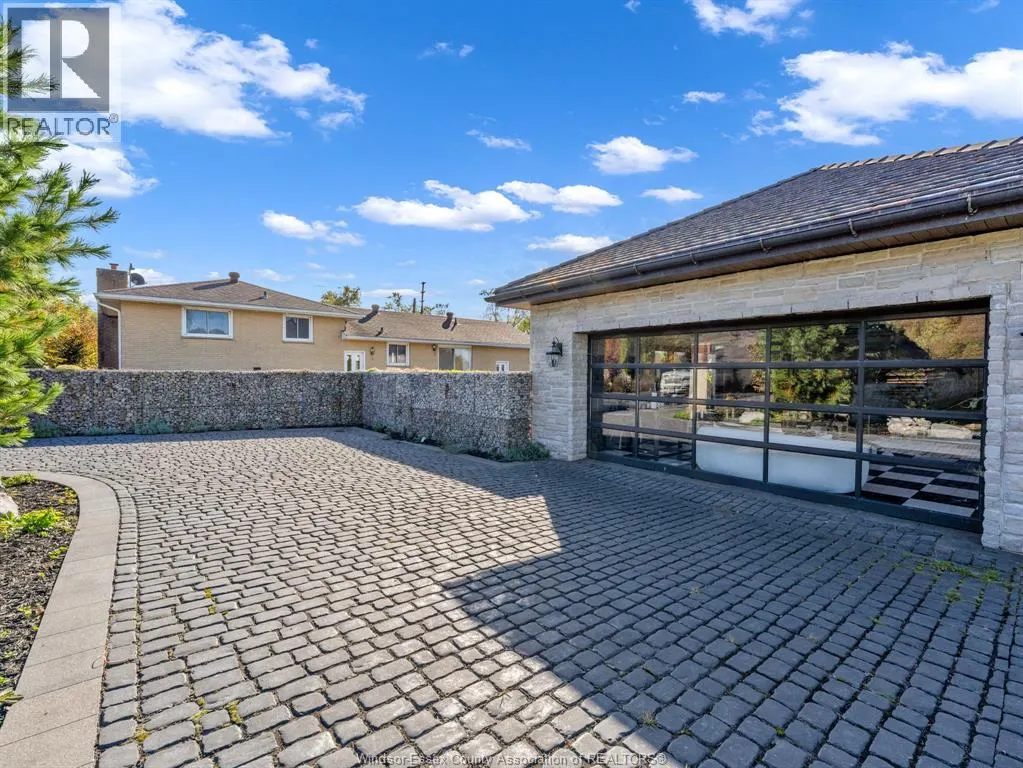3050 BOUFFARD ROAD