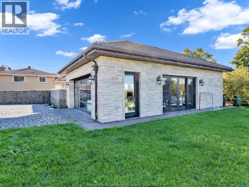 3050 BOUFFARD ROAD