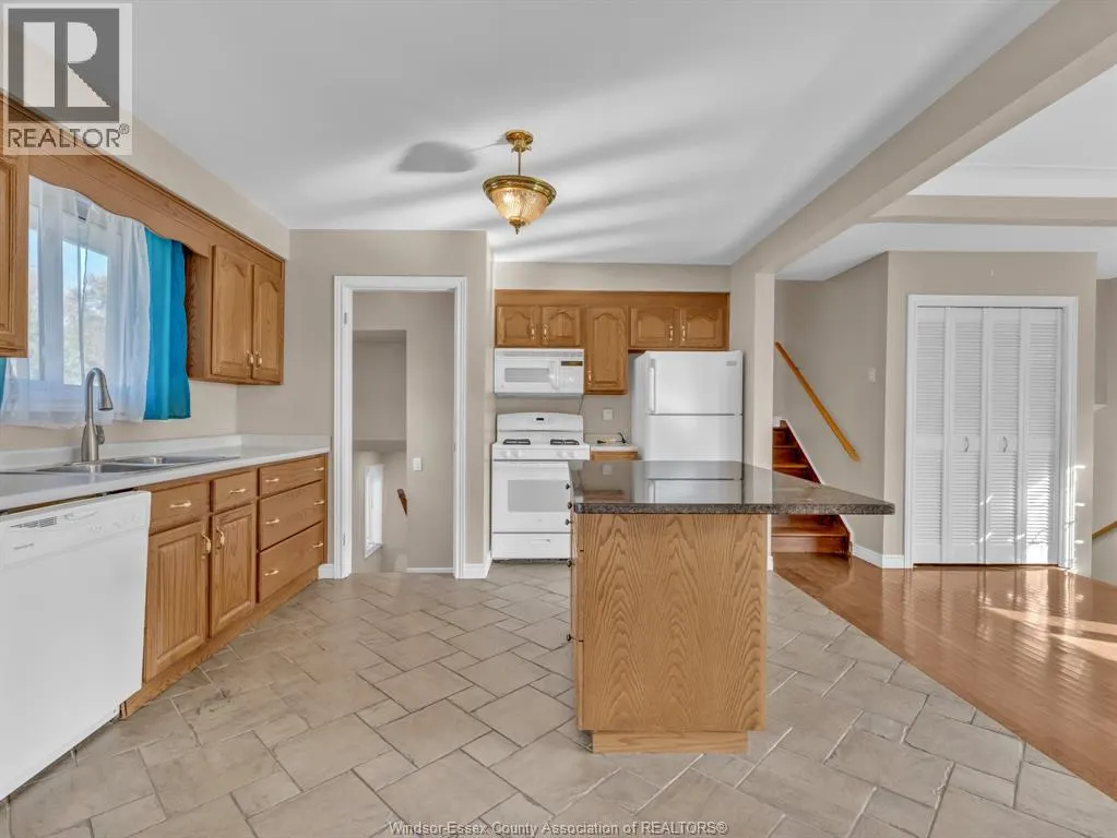 3050 BOUFFARD ROAD