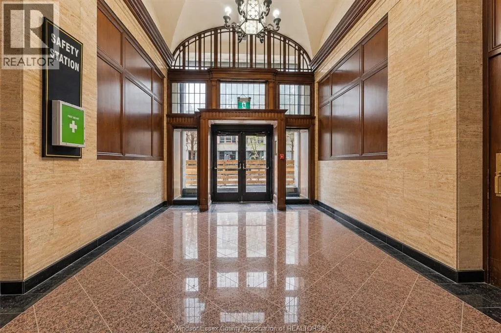267 PELISSIER STREET Unit# 402