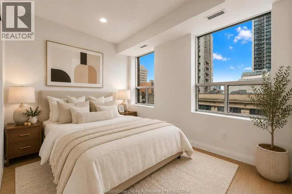 267 PELISSIER STREET Unit# 402