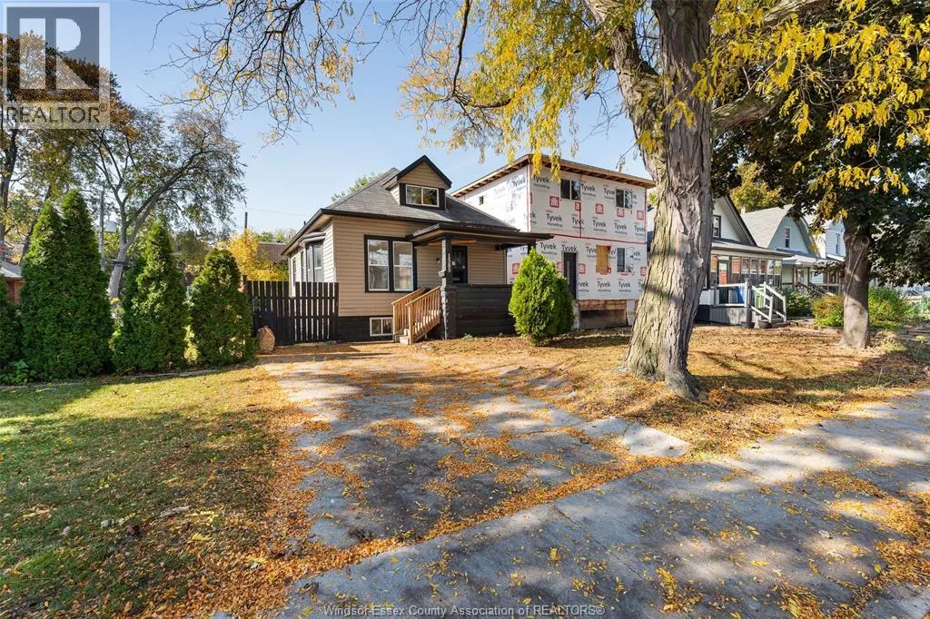 1585 PELISSIER