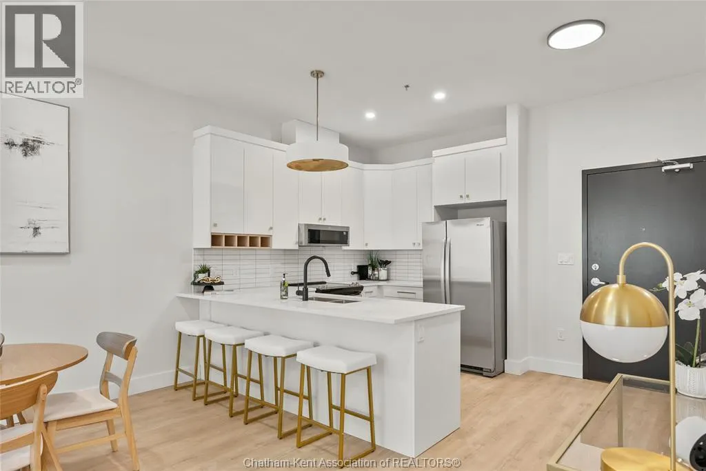 364 Grand AVENUE East Unit# 307
