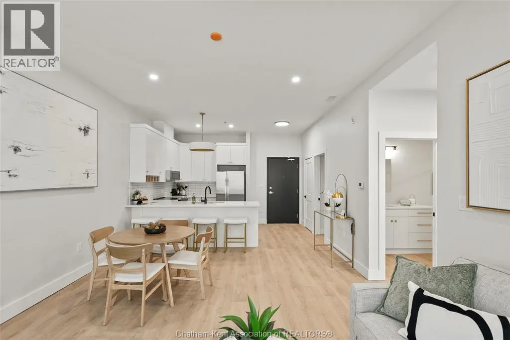 364 Grand AVENUE East Unit# 307
